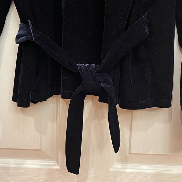 Uniform Petite John Paul Richard Long Sleeve Black Velvet Wrap Blouse PL ~ NWT - Picture 7 of 10